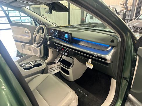 New 2026 Hyundai Ioniq 9 Calligraphy image 27