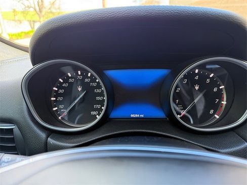 Used 2018 Maserati Levante S image 23