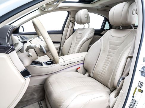 Used 2020 Mercedes-Benz S 560 Sedan image 18