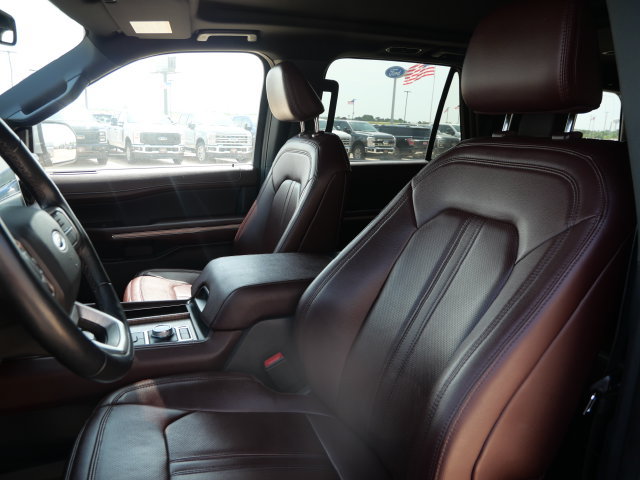 Used 2023 Ford Expedition Limited AWD/4WD image 19