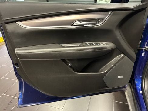 Certified 2023 Cadillac XT5 Luxury FWD image 10