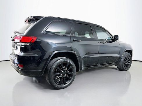 Used 2021 Jeep Grand Cherokee Laredo X image 7