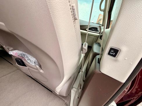 Used 2020 Chrysler Pacifica Touring-L Plus image 12