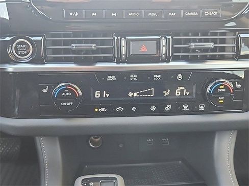 New 2025 Nissan Pathfinder SL image 17