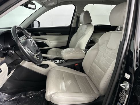 Used 2022 Kia Telluride SX w/ SX Prestige Package AWD/4WD image 3