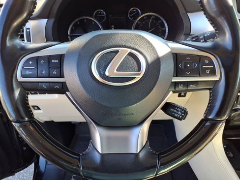 Used 2023 Lexus GX 460 Premium w/ Premium Package AWD/4WD image 21