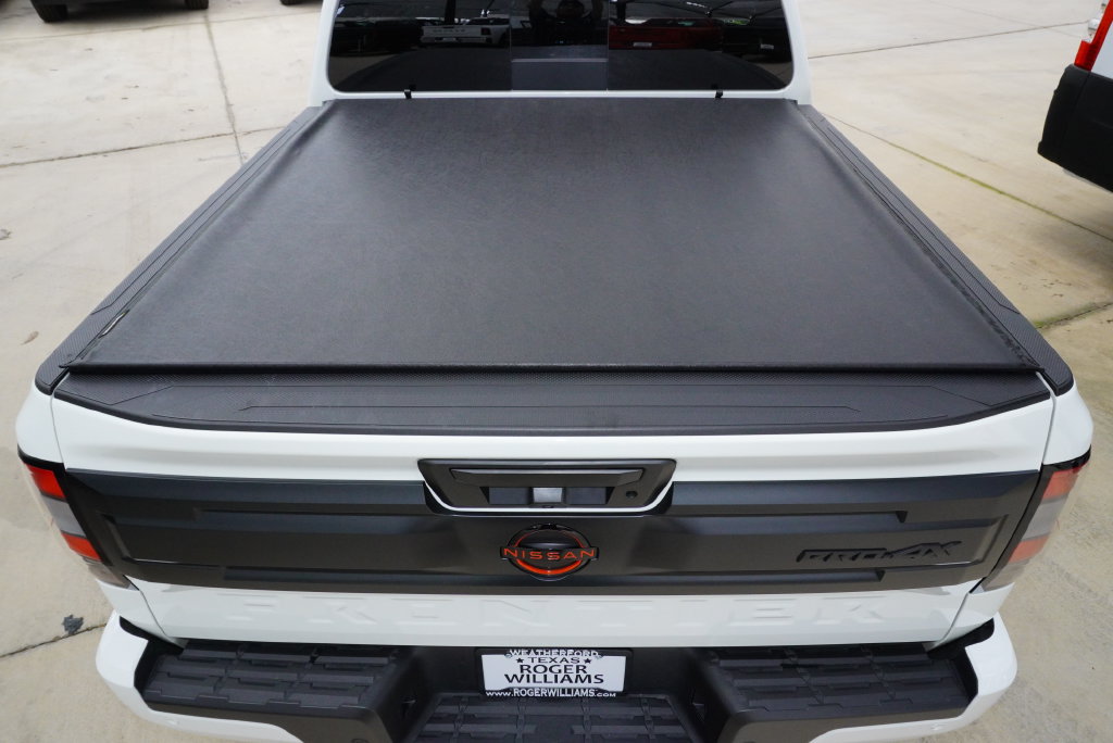 Used 2025 Nissan Frontier PRO-4X AWD/4WD image 29