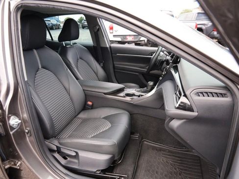 Used 2024 Toyota Camry SE FWD image 27