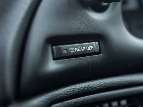 Used 1998 Ford Mustang GT RWD image 33