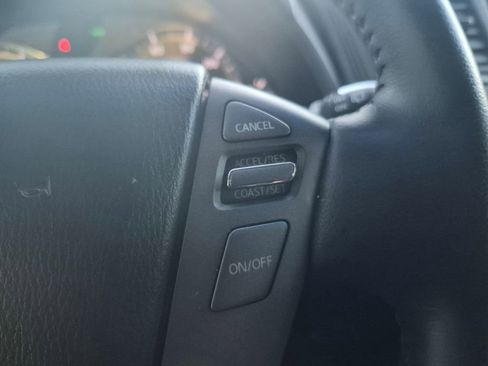 Used 2013 INFINITI QX56 Base w/ Theater Pkg image 33