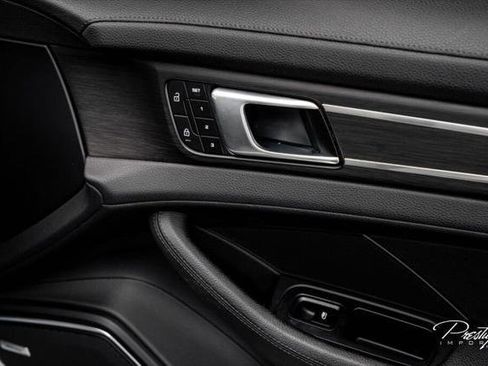 Used 2023 Porsche Panamera Platinum Edition RWD image 32