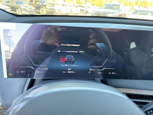 New 2026 BMW iX xDrive60 w/ M Sport Package image 31