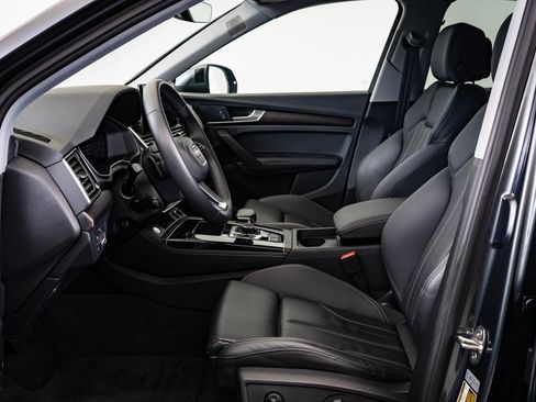 Certified 2025 Audi Q5 2.0T Premium Plus w/ Premium Plus Package image 20