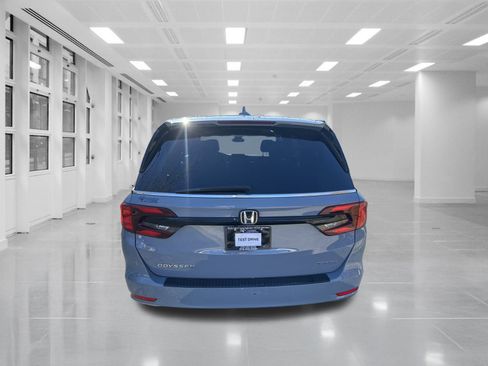 Used 2023 Honda Odyssey Sport image 6
