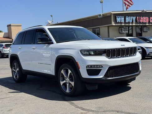 Used 2023 Jeep Grand Cherokee 4WD 4xe w/ Luxury Tech Group II image 4