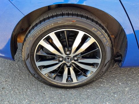 Used 2019 Honda Fit EX image 11