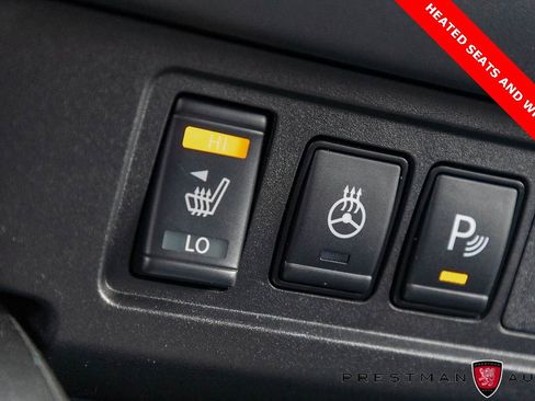 Used 2024 Nissan Frontier SL w/ Technology Package image 12