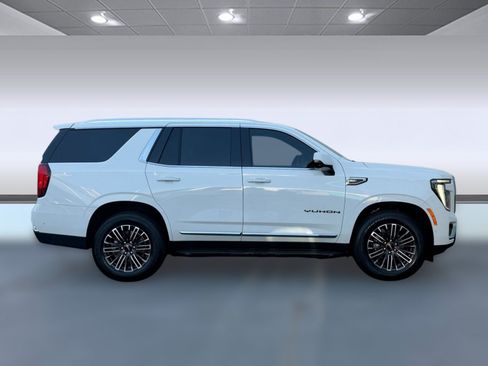 Used 2025 GMC Yukon Elevation AWD/4WD image 8