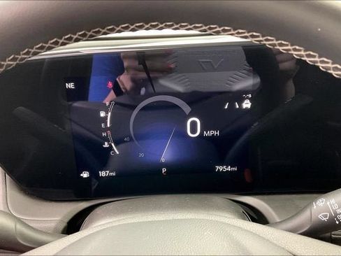 Certified 2024 Buick Encore GX Preferred AWD/4WD image 24