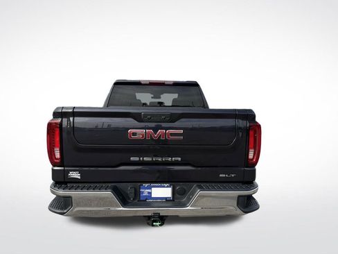 Used 2025 GMC Sierra 1500 SLT image 6