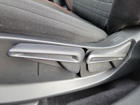 Used 2025 Honda HR-V Sport image 20