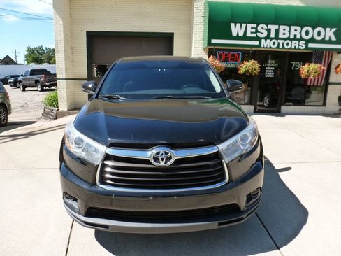 Used 2015 Toyota Highlander LE AWD/4WD image 7