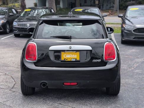 Used 2015 MINI Cooper 2-Door Hardtop FWD image 6