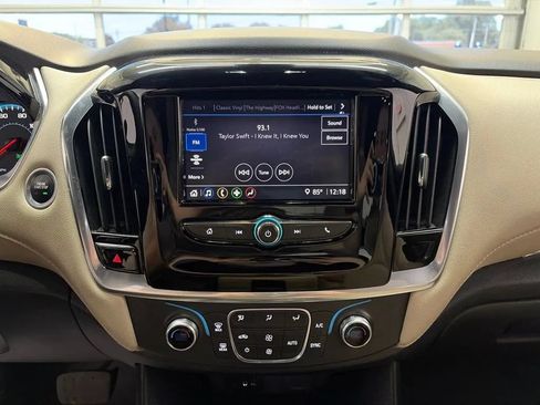 Used 2022 Chevrolet Traverse LS AWD/4WD image 26