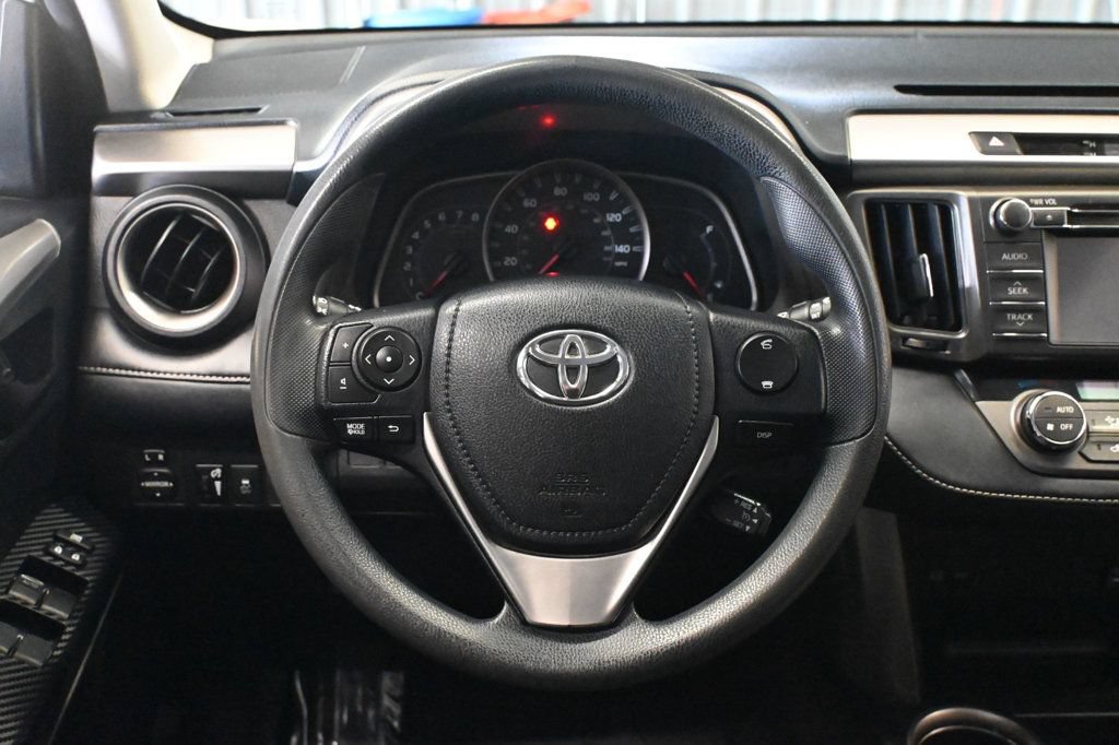 Used 2013 Toyota RAV4 XLE FWD image 12