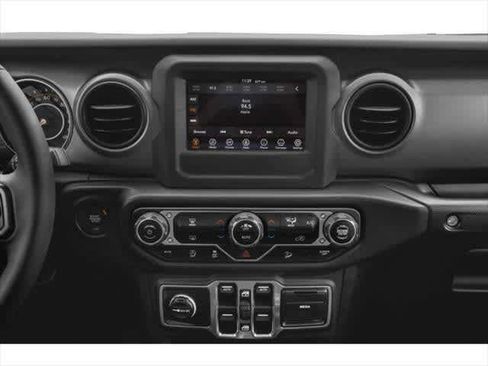Used 2021 Jeep Wrangler Unlimited Sport AWD/4WD image 7
