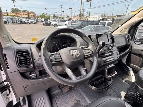 Used 2026 RAM ProMaster 2500 w/ Convenience Group FWD image 16