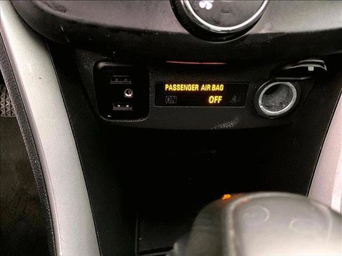 Used 2022 Chevrolet Trax LT AWD/4WD image 26