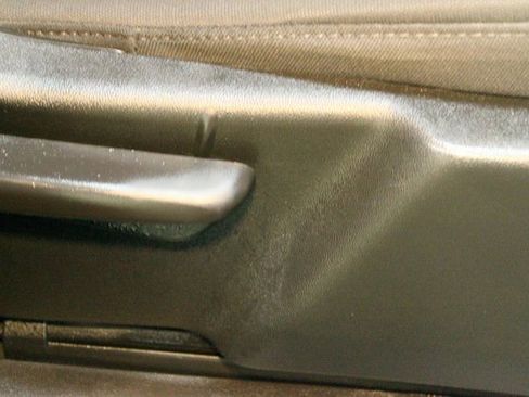 Used 2023 Chevrolet Silverado 1500 LT image 12