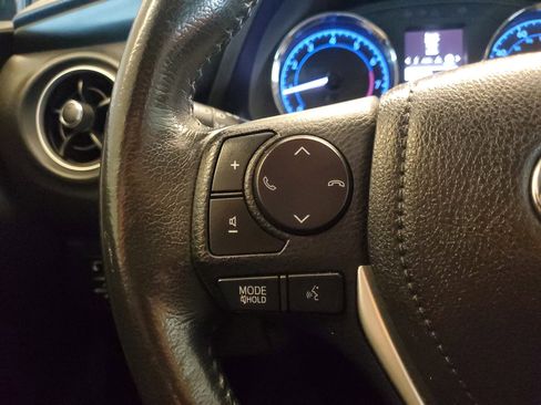 Used 2018 Toyota Corolla SE image 23