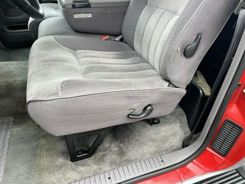 Used 1994 Dodge Ram 1500 Truck 2WD Regular Cab image 38