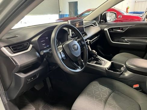 Used 2023 Toyota RAV4 XLE FWD image 23
