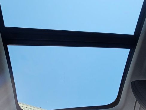 Certified 2024 Volvo V60 B5 Cross Country Plus image 26