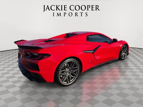 Used 2024 Chevrolet Corvette Z06 RWD image 5