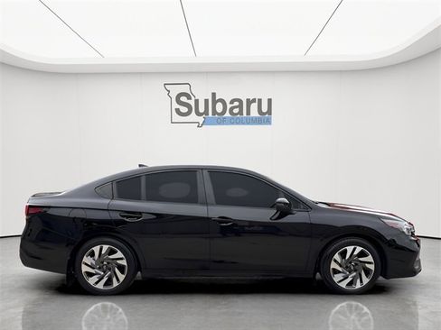Used 2024 Subaru Legacy Limited image 8