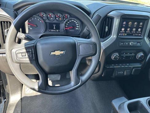Certified 2022 Chevrolet Silverado 1500 Custom AWD/4WD image 15