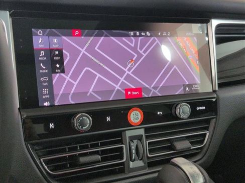 New 2026 Porsche Macan image 14