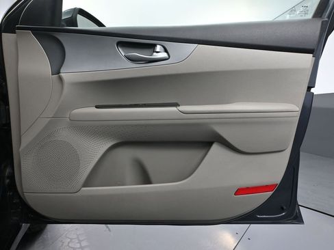 Used 2019 Kia Forte LXS image 41