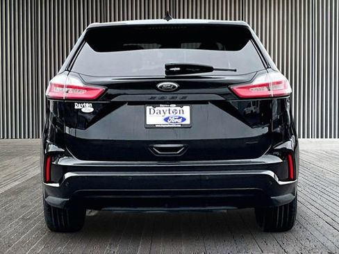 Used 2024 Ford Edge SE w/ Black Appearance Package AWD/4WD image 4