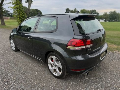 Used 2010 Volkswagen GTI 2-Door FWD image 57