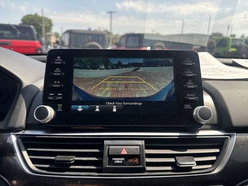 Used 2020 Honda Accord Sport image 17