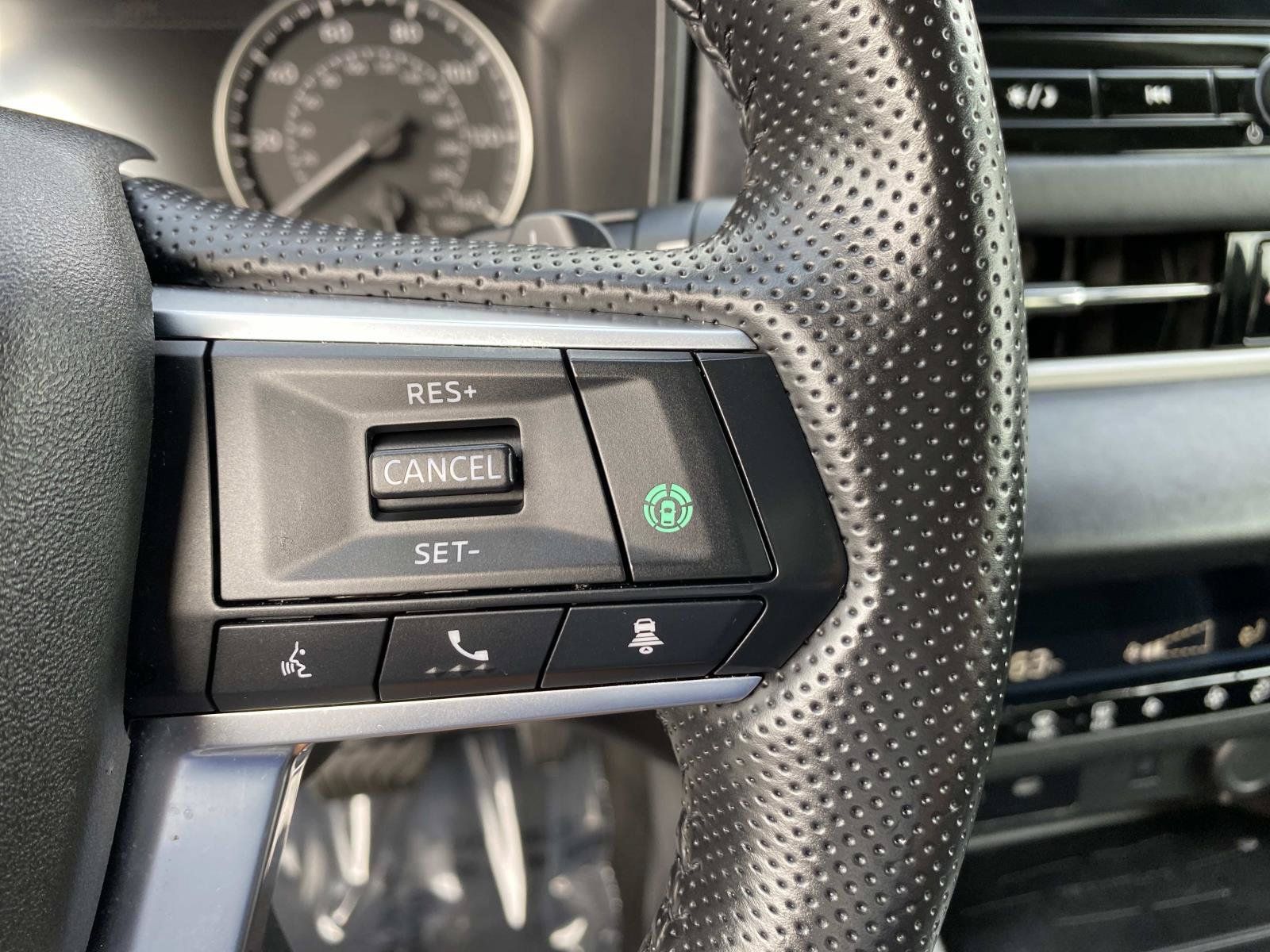 Used 2025 Mitsubishi Outlander SE FWD image 18