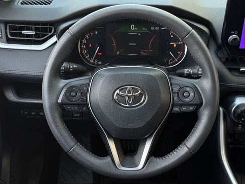 Used 2023 Toyota RAV4 XLE Premium FWD image 14