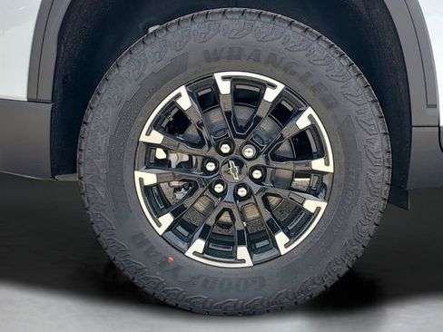 New 2026 Chevrolet Traverse Z71 image 9