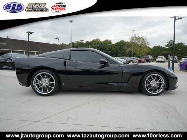 Used 2008 Chevrolet Corvette Coupe w/ Preferred Equipment Group RWD image 10