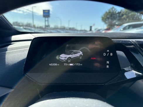 Used 2023 Volkswagen ID.4 Pro S image 10